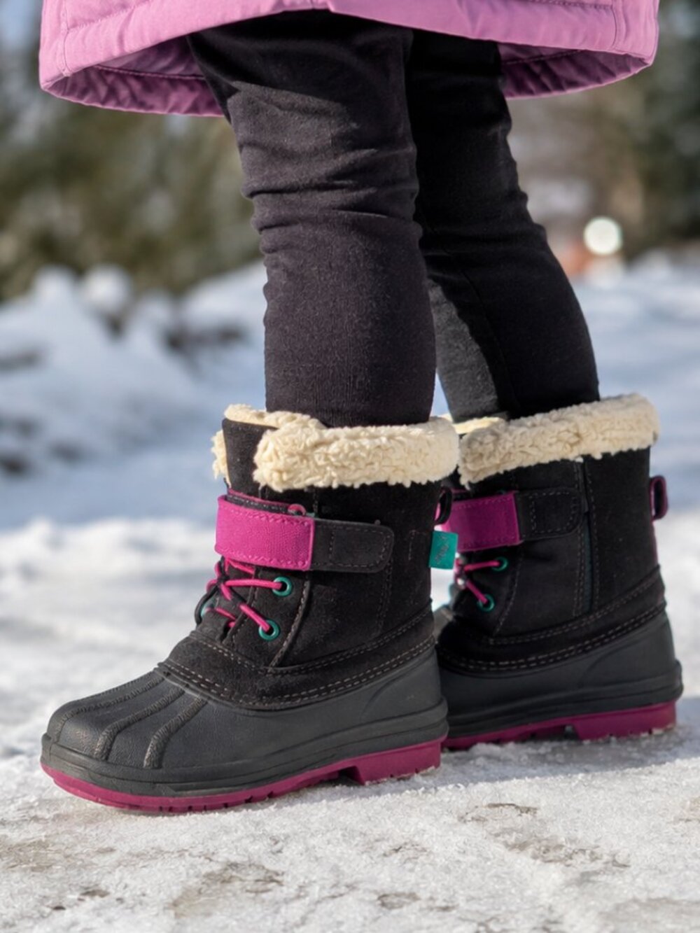 Cat & Jack Girls Winter Snow Boots Size 11 Black Pink Thermolite
